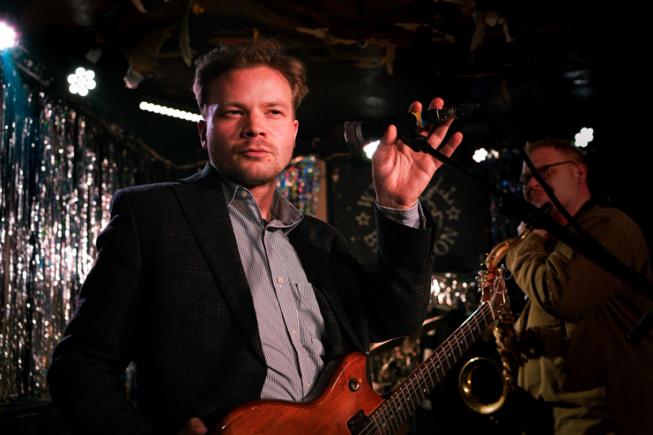 Catharsis Spins The Windmill: Geordie Greep Live